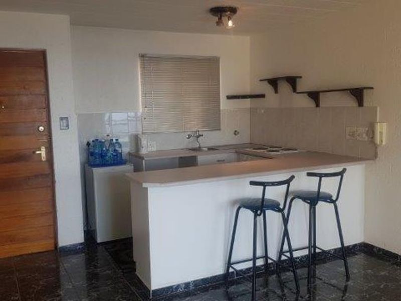 Beautiful Bachelor Apartment in Northcliff - Photo 4