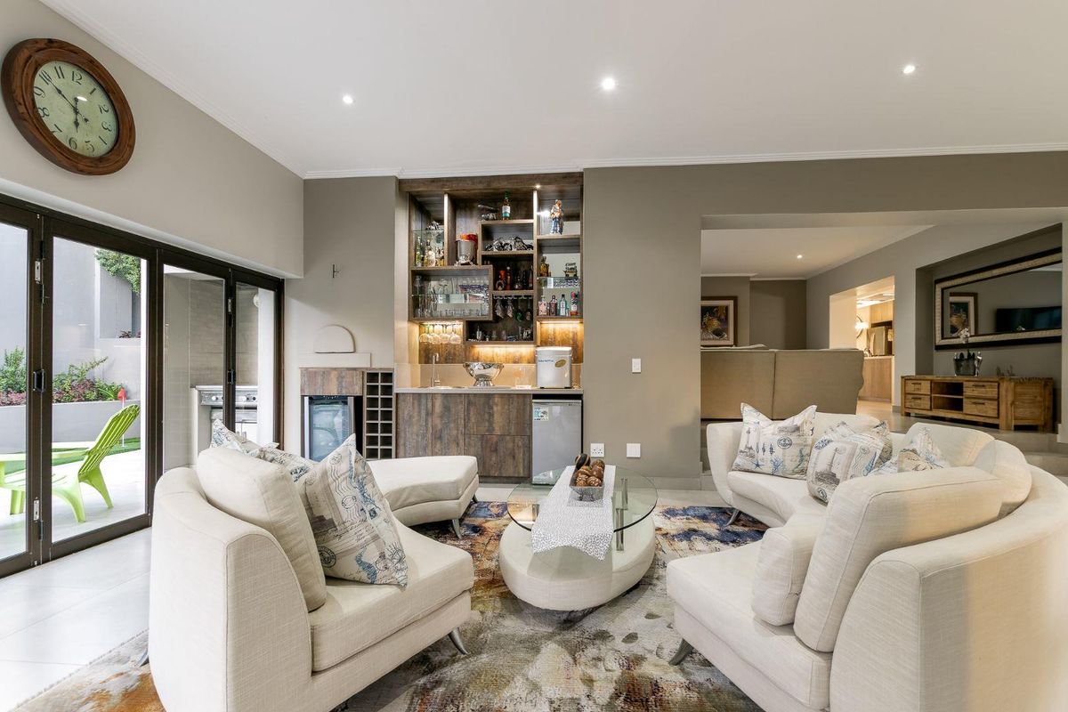 4 Bedroom House for Sale in Dainfern Golf Estate - Photo 3