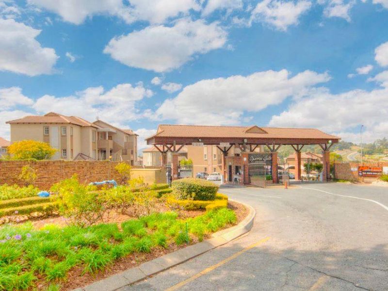 3 Bedroom ground floor apartment - Photo 2