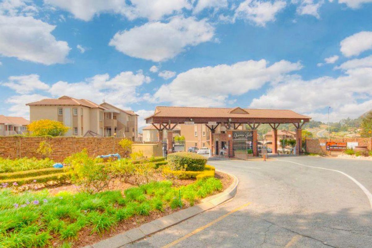 3 Bedroom ground floor apartment - Photo 2