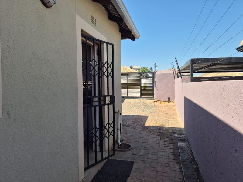 Riverside View - Family Home R 1 085 000! - Photo 5