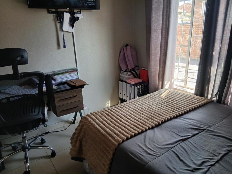Simplex Townhouse - Photo 10