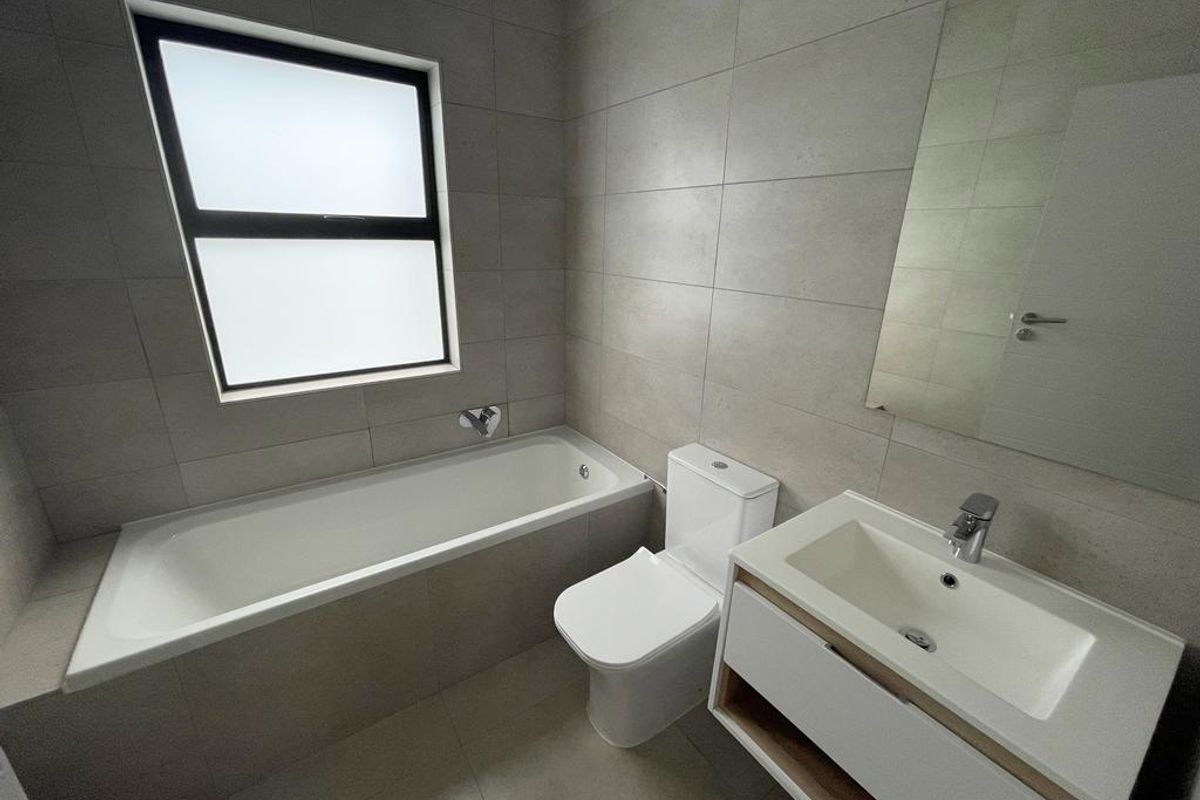2 Bed Unfurnished Apartment in Bryanston for Rent - Photo 5