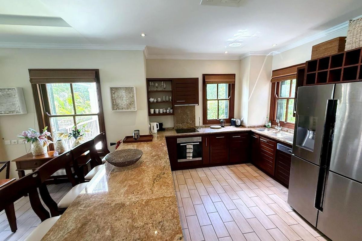 First Floor Corner Unit with rental license - Photo 3