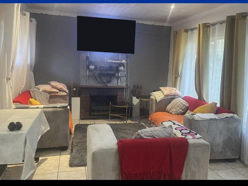Priced to sell property - Photo 4