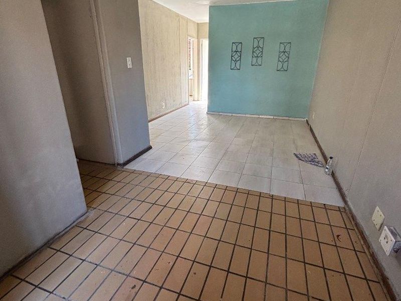 Recently renovated unit is now for sale. - Photo 4
