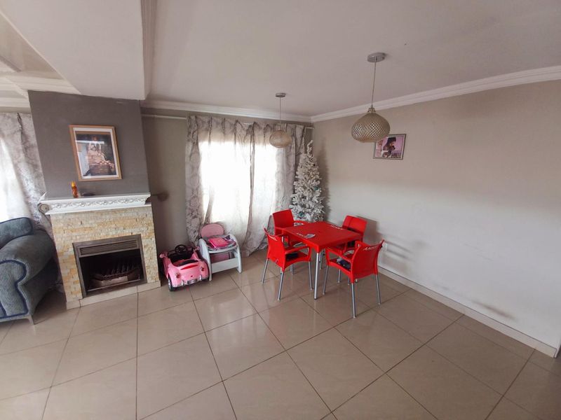 Three Bedrooms house for sale in Elandspoort - Photo 10