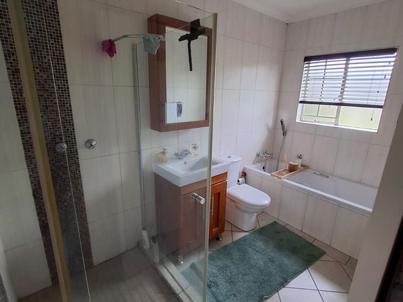 Lovely 2 bedroom unit in Faerie Glen - Photo 6