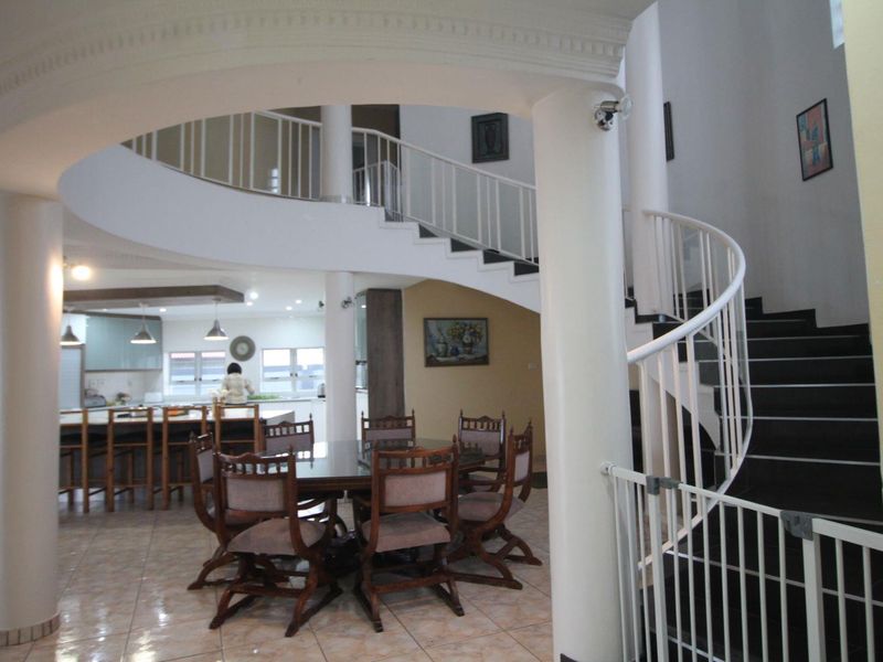 Beautiful Double Story House for Sale - Photo 6