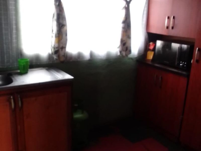 AN IVESTMENT PROPERTY FOR SALE IN THOKOZA - Photo 3