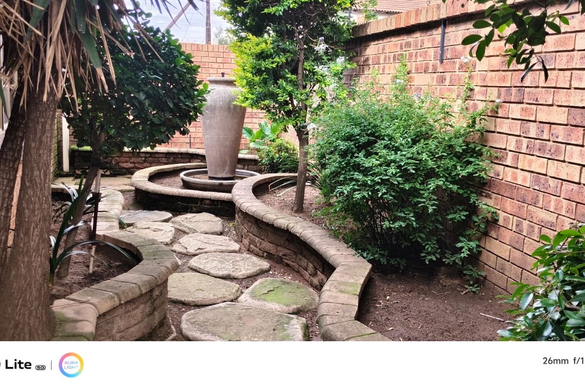 Pet Friendly Simplex for Sale - Photo 3