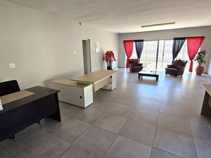 Multi Level Family Home in Schoemansville - Photo 10