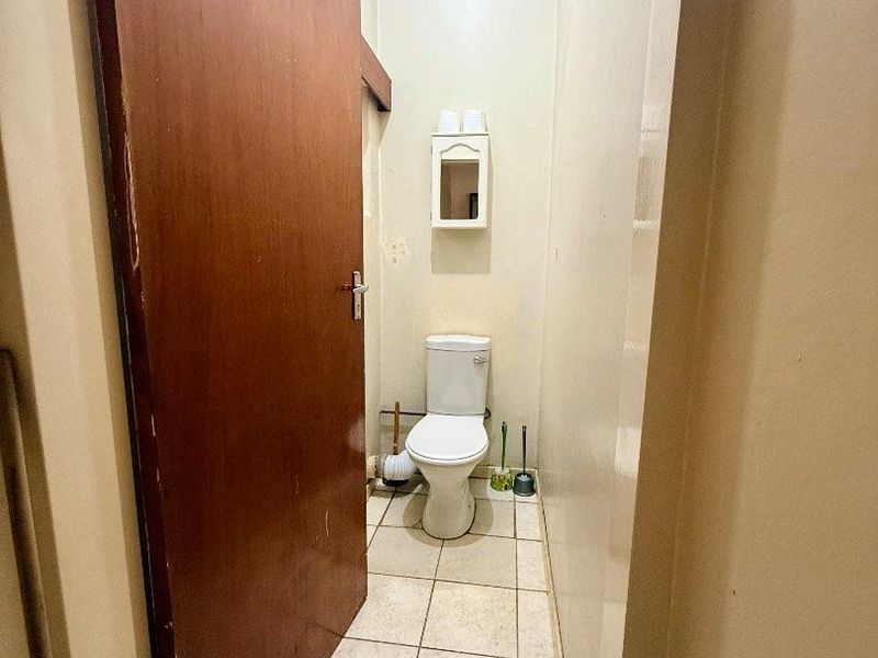 2 Bedroom Apartment for sale in Vryheid - Photo 8