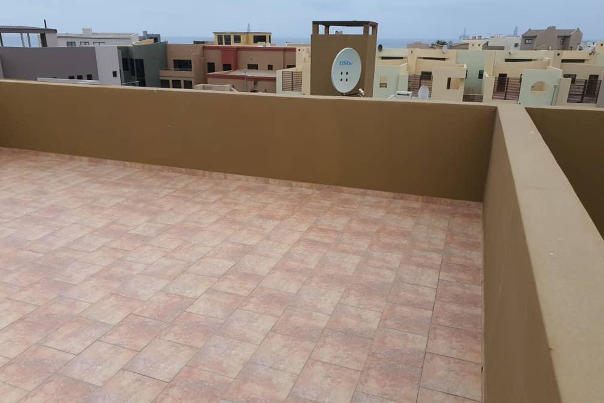 MODERN HOUSE FOR SALE- LANGSTRAND WALVISBAY - Photo 3