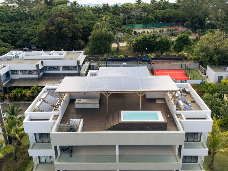 Your Private Rooftop Retreat in Pointe aux Canonniers | Luxury 4-Bed Penthouse - Photo 2