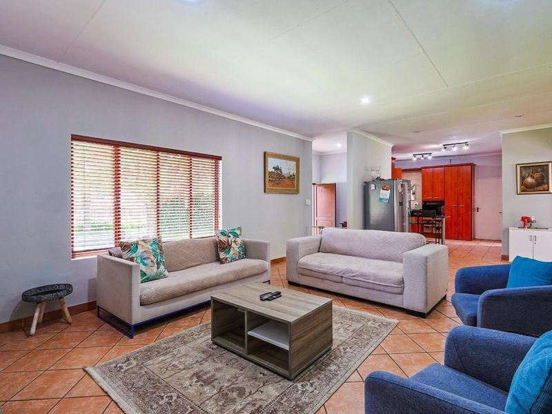 Your wellspring of comfort. Meadow Heights is the perfect 'Welcome Home.' - Photo 5