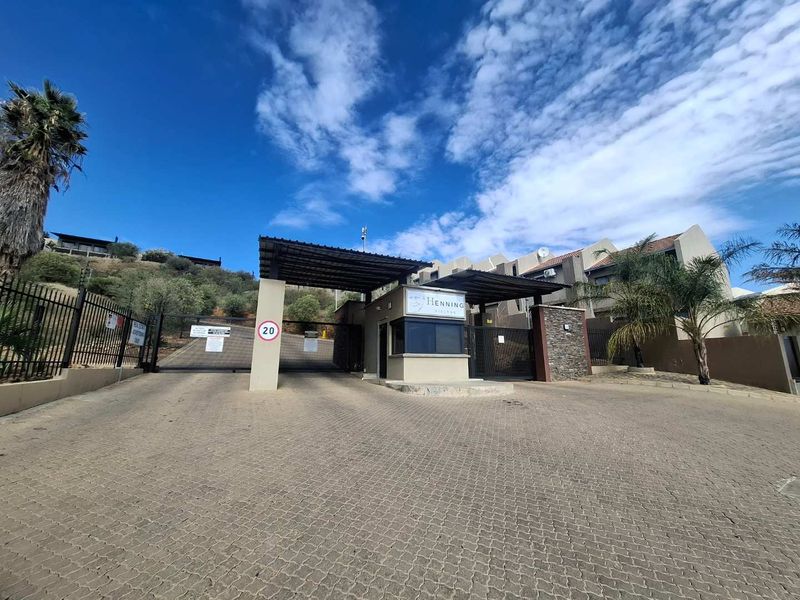 Luxury unit in Henning Villiage - Photo 6