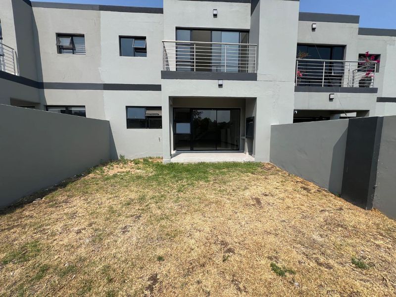Modern 3-Bedroom Cluster in Prime Bryanston East – No Transfer Costs! - Photo 5