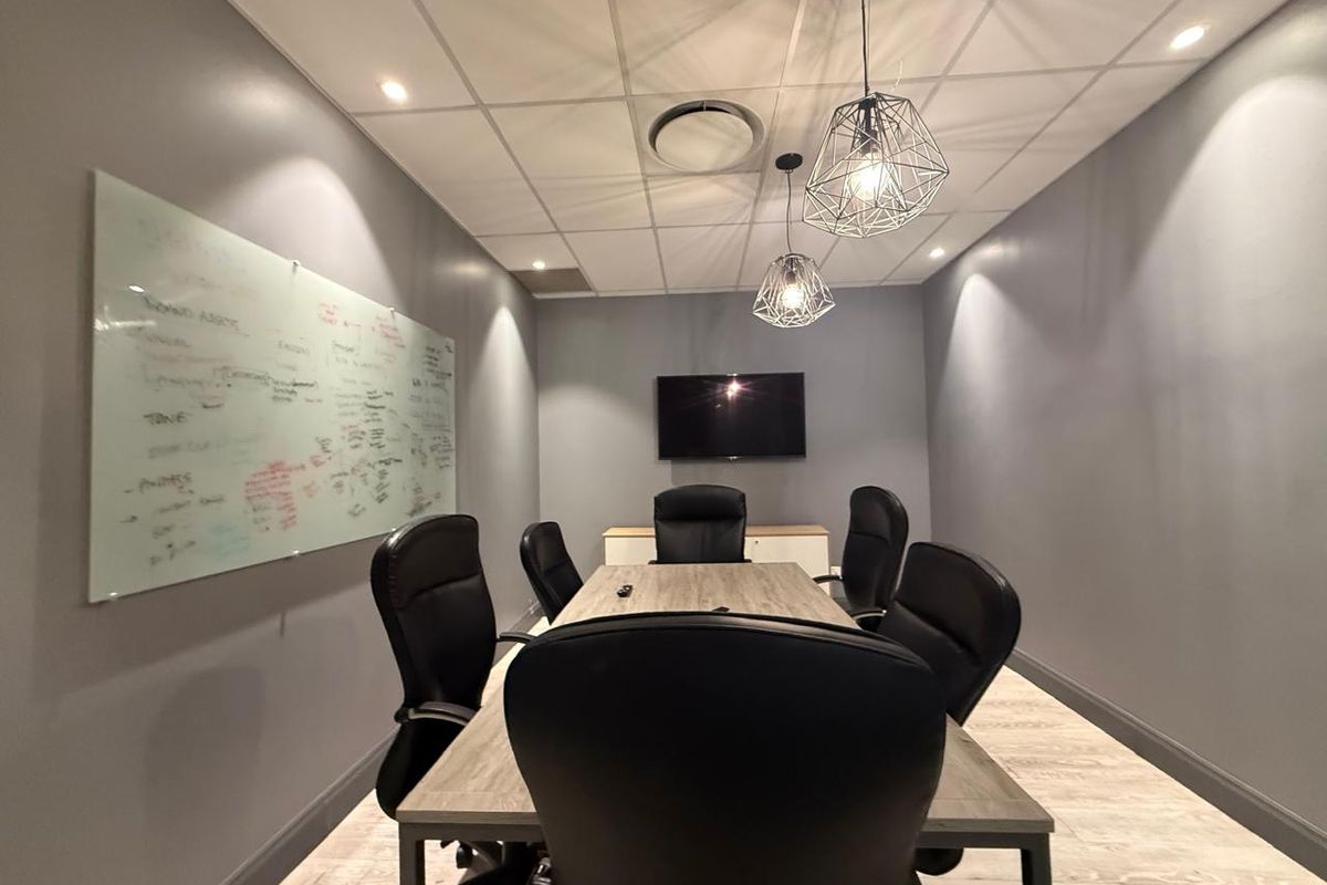 Office Space to Let – 16 Fricker Road, Illovo - Photo 3