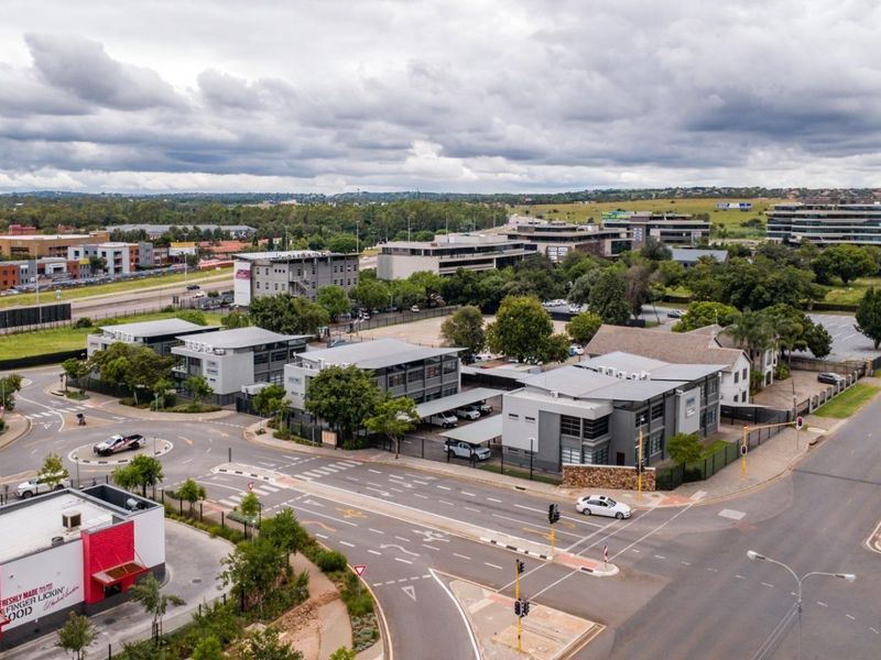 Upgrade Your HQ: Prime 230m2 
Fitted Modern Office Suite - Photo 9