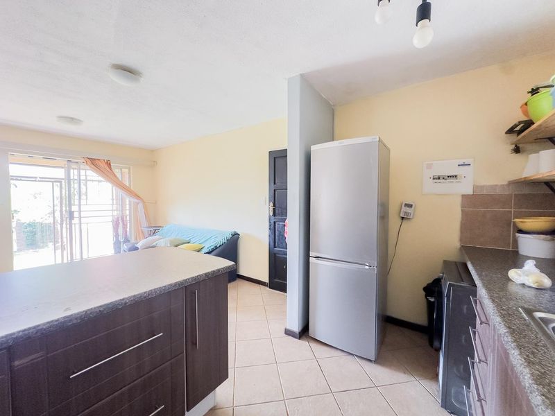 2 Bedroom Townhouse with a Private Garden - Photo 5