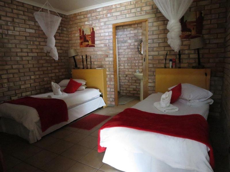 FOR SALE: GUESTHOUSE FOR SALE IN KAMANJAB AREA, NAMIBIA - Photo 7