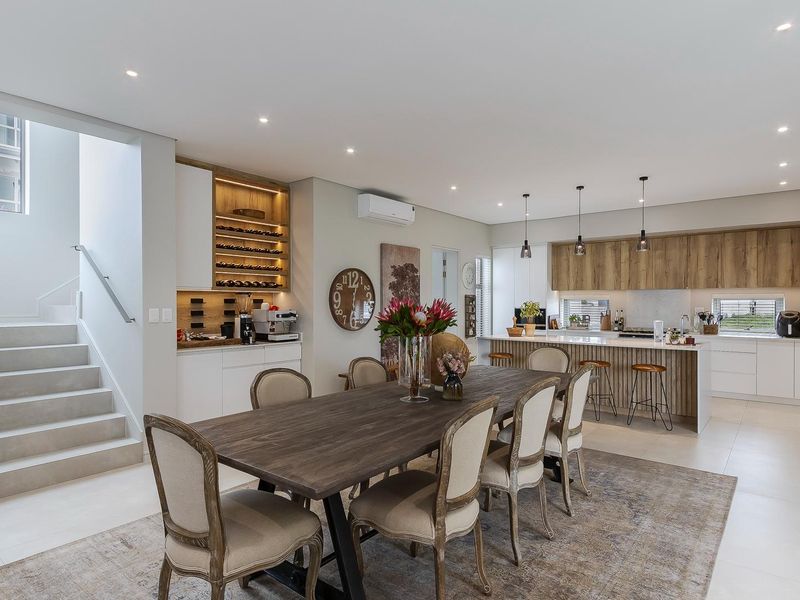 Elegant Family Home in Exclusive Westruther Estate, Paradyskloof – Stellenbosch - Photo 4