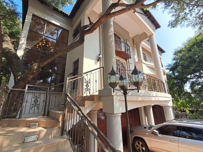 Property #2487554, House For Sale in Magalieskruin