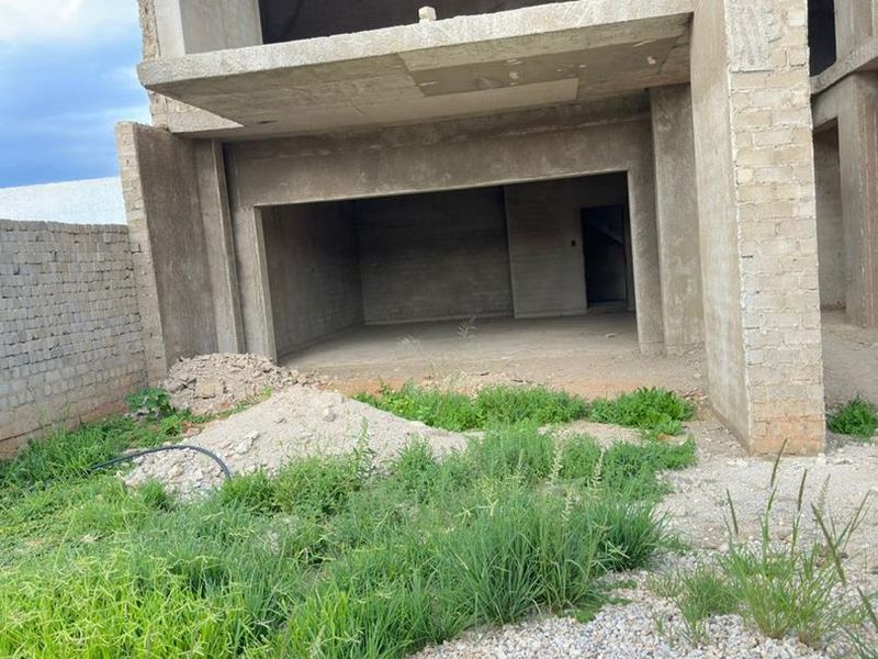 HOUSE FOR SALE  New Academia | Double Story   Selling as is at N$3 400 000.00 | Excluding costs - Photo 6