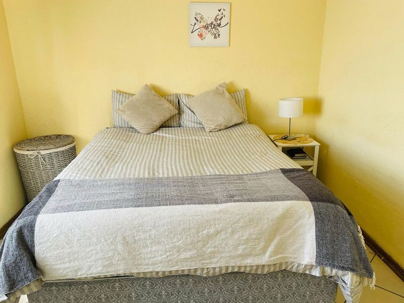 Cozy and affordable bachelor unit in Steves Court - Photo 6