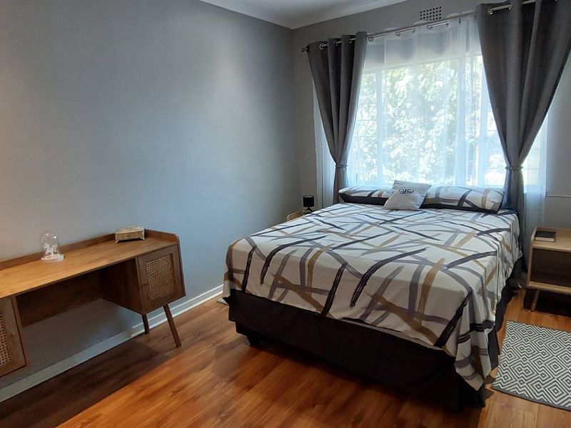 Modern Duplex with Patio & Pet Friendly Private Garden - Photo 7