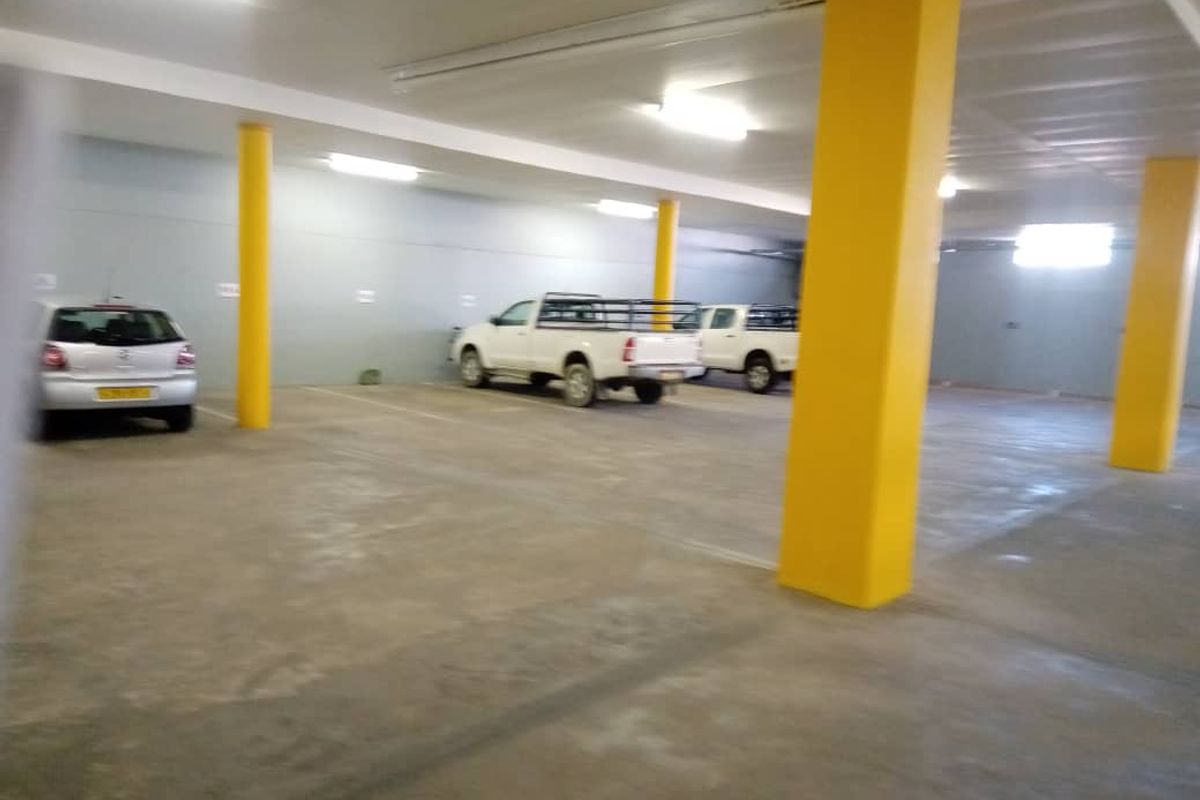 OFFICE FOR SALE - N$ 1 980 000 - Photo 3