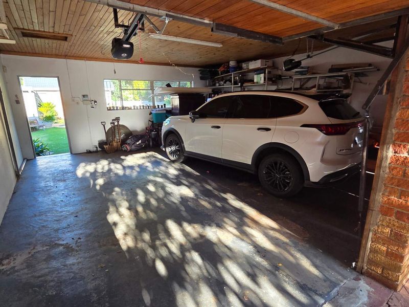 A Property with Exceptional Investment Potential and Versatile Living Options - Photo 4