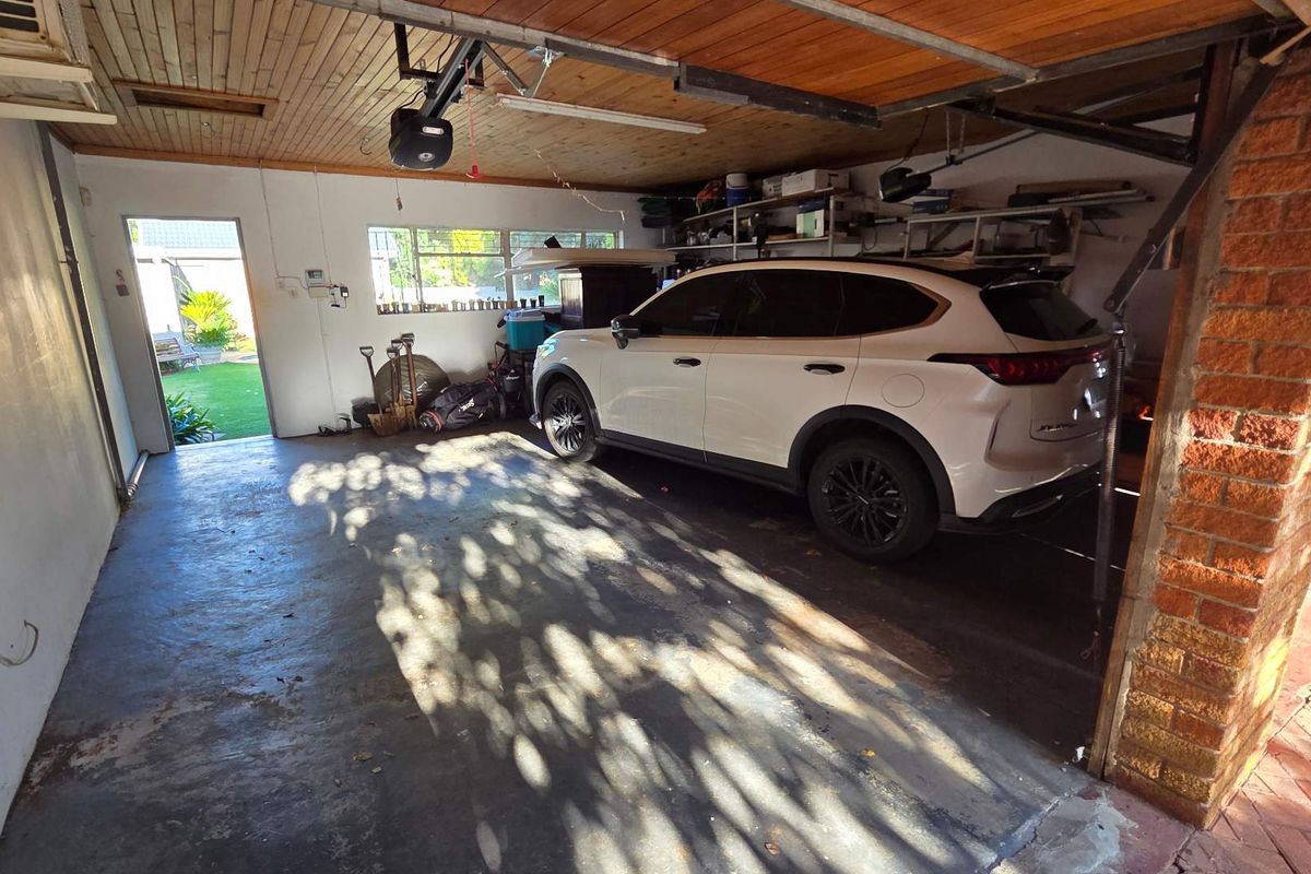 A Property with Exceptional Investment Potential and Versatile Living Options - Photo 4