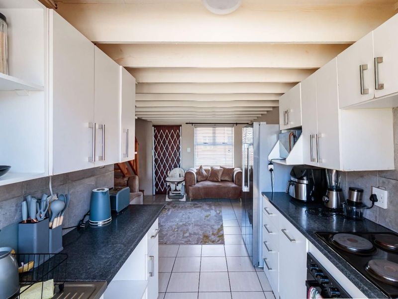 Starter Home - Walmer Link - Photo 4