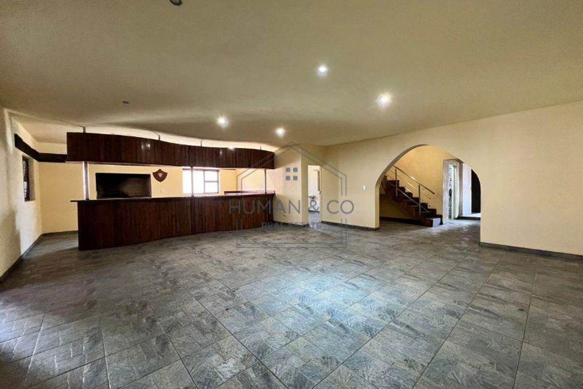 8 Bedroom house close to Harbour and Lagoon! - Photo 3