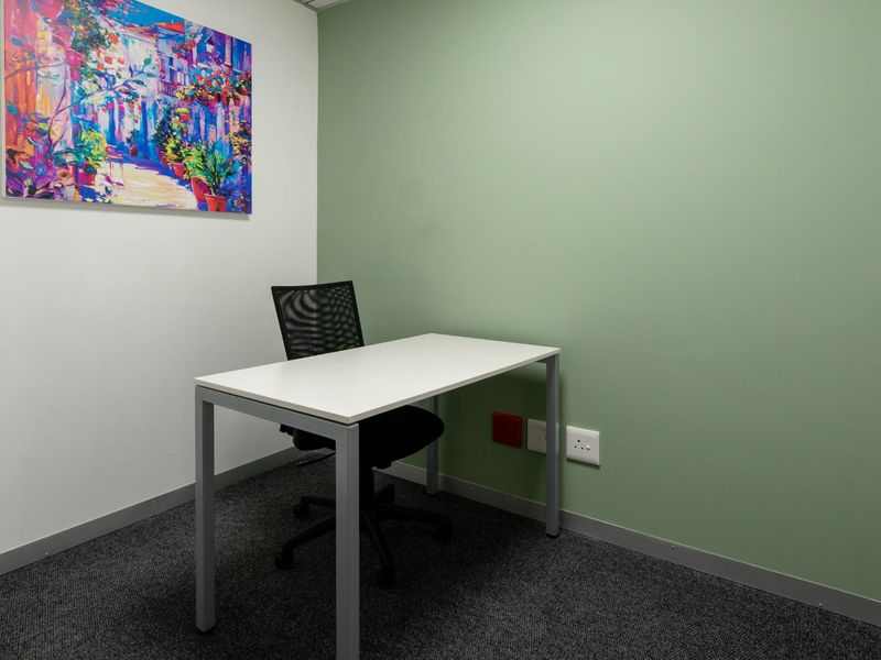 Fully serviced private office space for you and your team in Regus Paarl - Photo 2