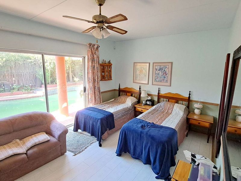 Well located property with a potential for a Guest House - Photo 4