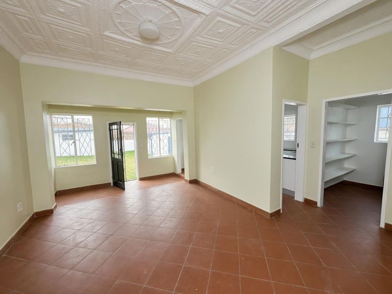 Beautifully Renovated Family Home To Rent in the Heart of Alberton North - Photo 5