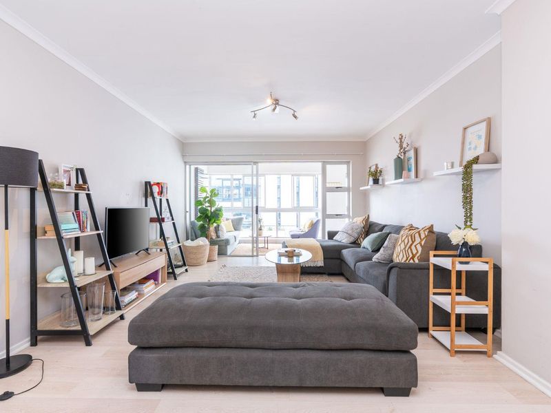 Spacious 3 bedroom Sea Point - Photo 6