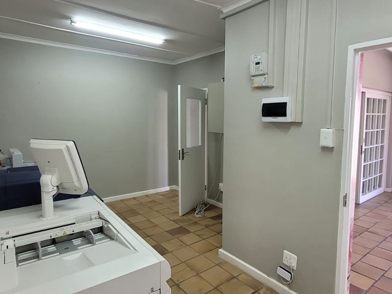 Commercial Property In George - Photo 8