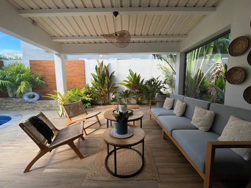 Charming Villa for Rent - Photo 3