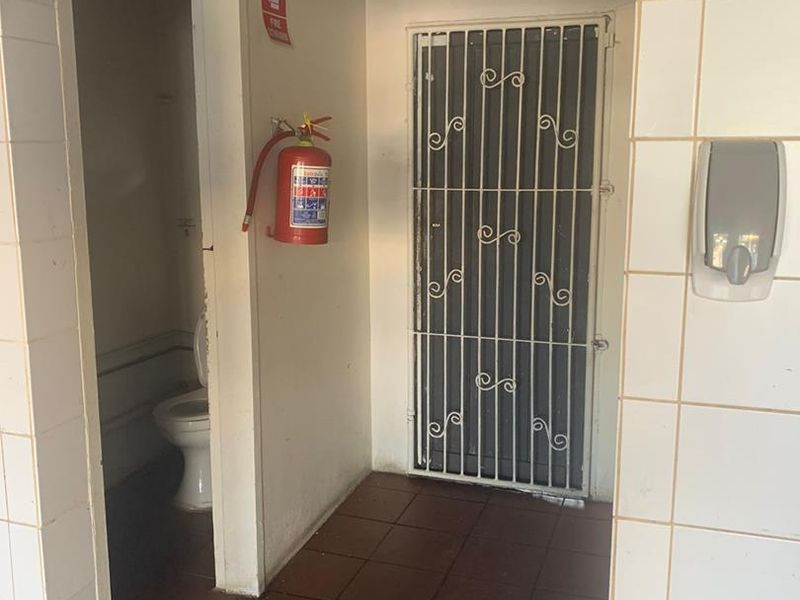 **Prime Retail Space Available on Busy Street** - Photo 8