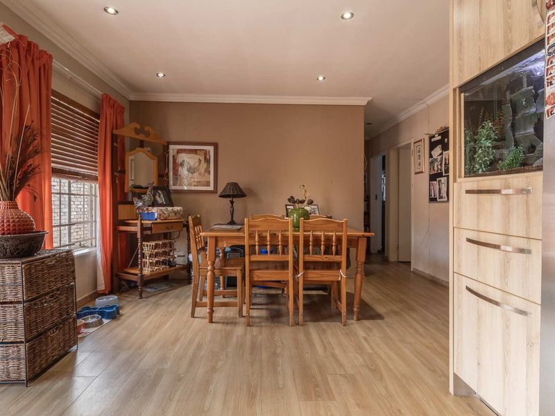 Spacious three bedroom simplex - large garden - Security complex - Equestria - Photo 7