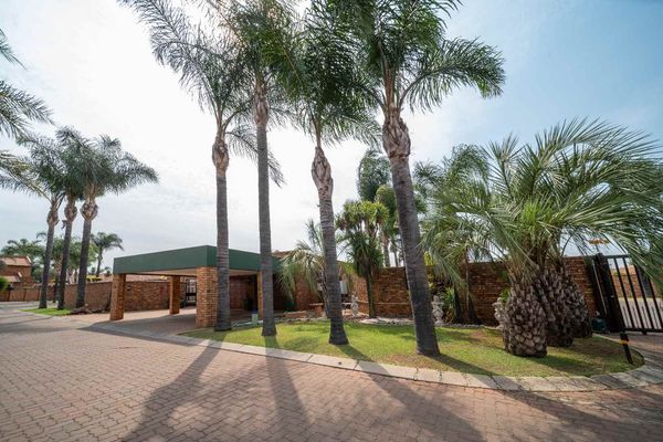 3 Bedroom Cluster in Beyerspark For Sale R2,770,000 #2422061