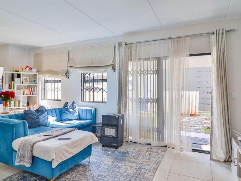 Townhouse For Sale in Brentwood Park AH, Kempton Park - Photo 4