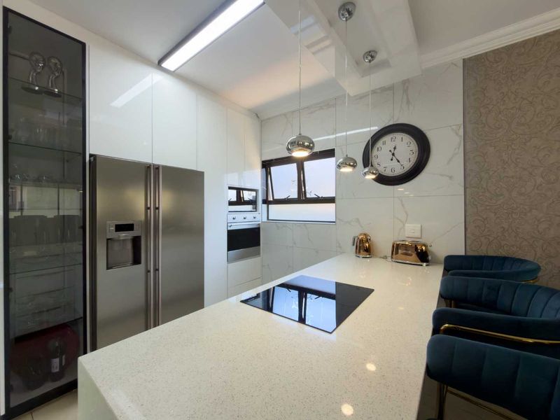 Modern Charm Meets Estate Living - Photo 8