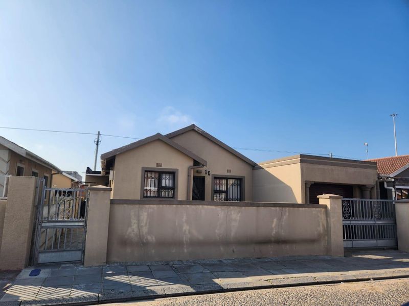 Family Home with Income-Generating Flats - Photo 3
