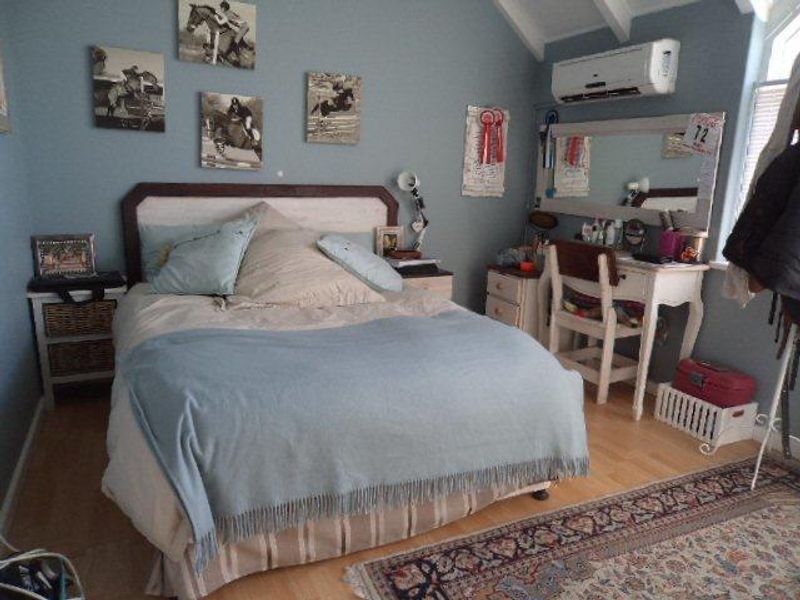 Designer Living is the hallmark of this light stylish home. - Photo 9