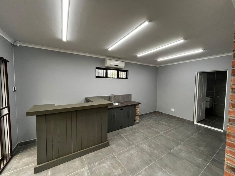 Prime Office & Wellness Space Perfect for Medical & Beauty Pros - Photo 6